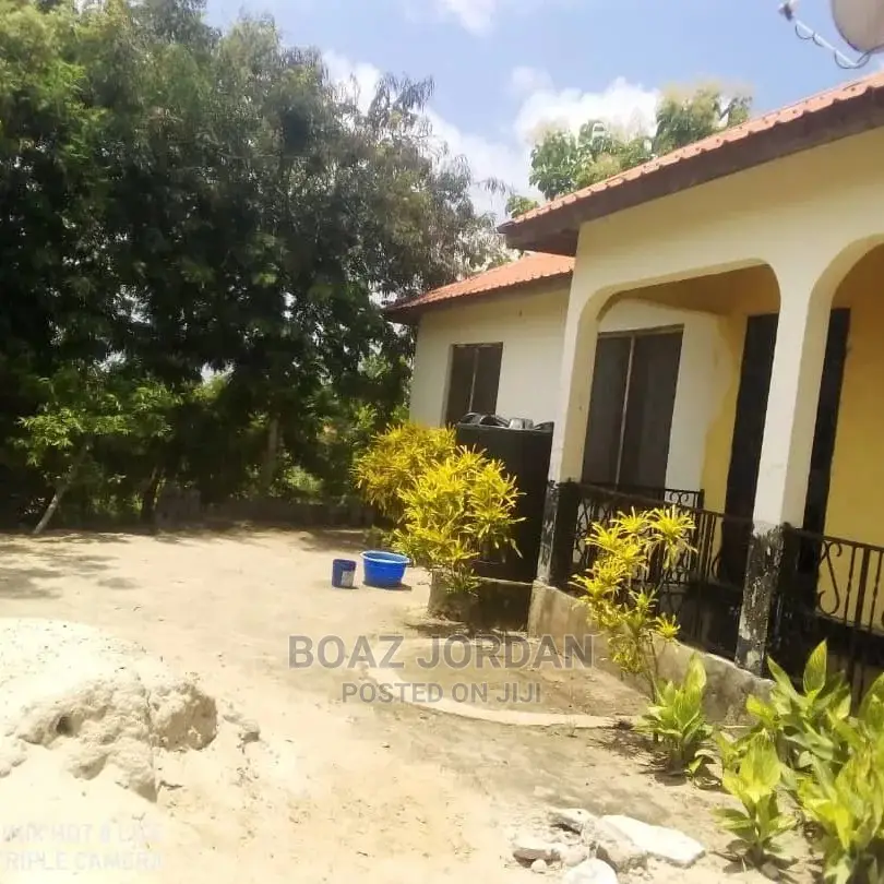 Furnished 3bdrm Apartment in Graphite 227, Kariakoo for Sale