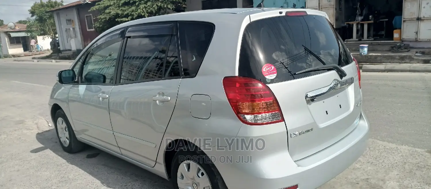 Toyota Corolla Spacio 2004 Silver
