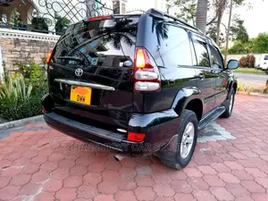 Toyota Land Cruiser 2005 Black