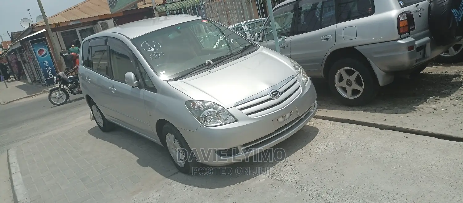 Toyota Corolla Spacio 2004 Silver