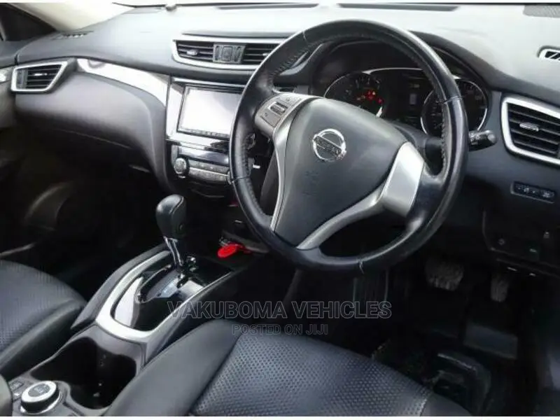 Nissan X-Trail 2014 SV Premium Pearl