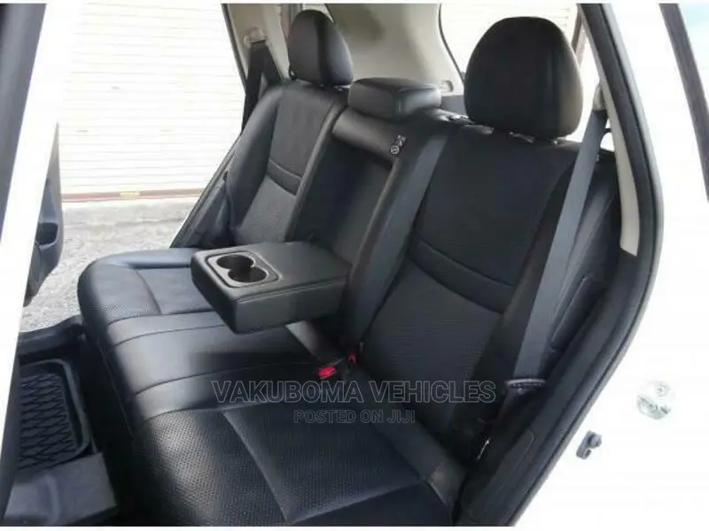 Nissan X-Trail 2014 SV Premium Pearl