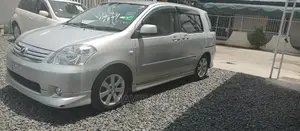Toyota Raum 2008 Silver