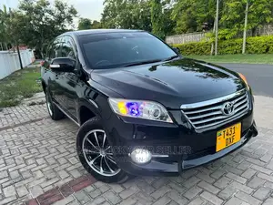 Toyota Vanguard 2011 Black