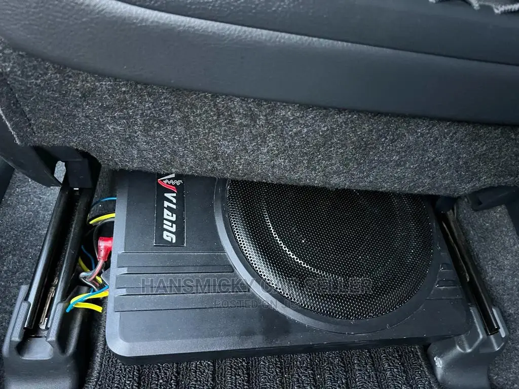 Toyota Vanguard 2011 Black