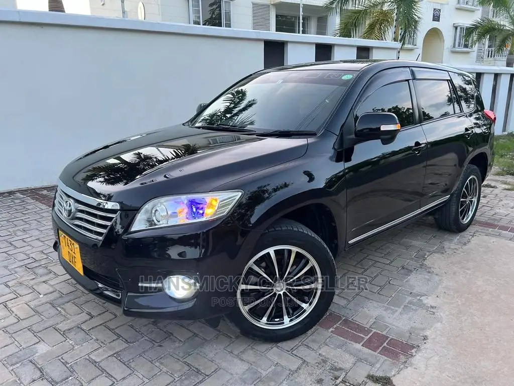 Toyota Vanguard 2011 Black