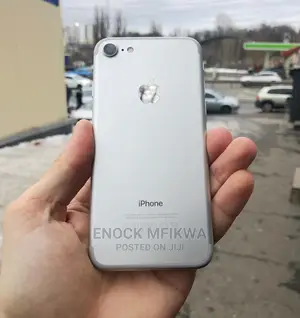 Apple iPhone 7 32 GB Silver