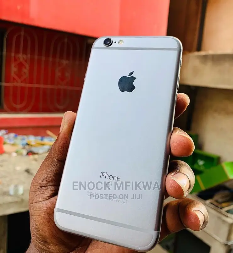 Apple iPhone 6s 32 GB Gray