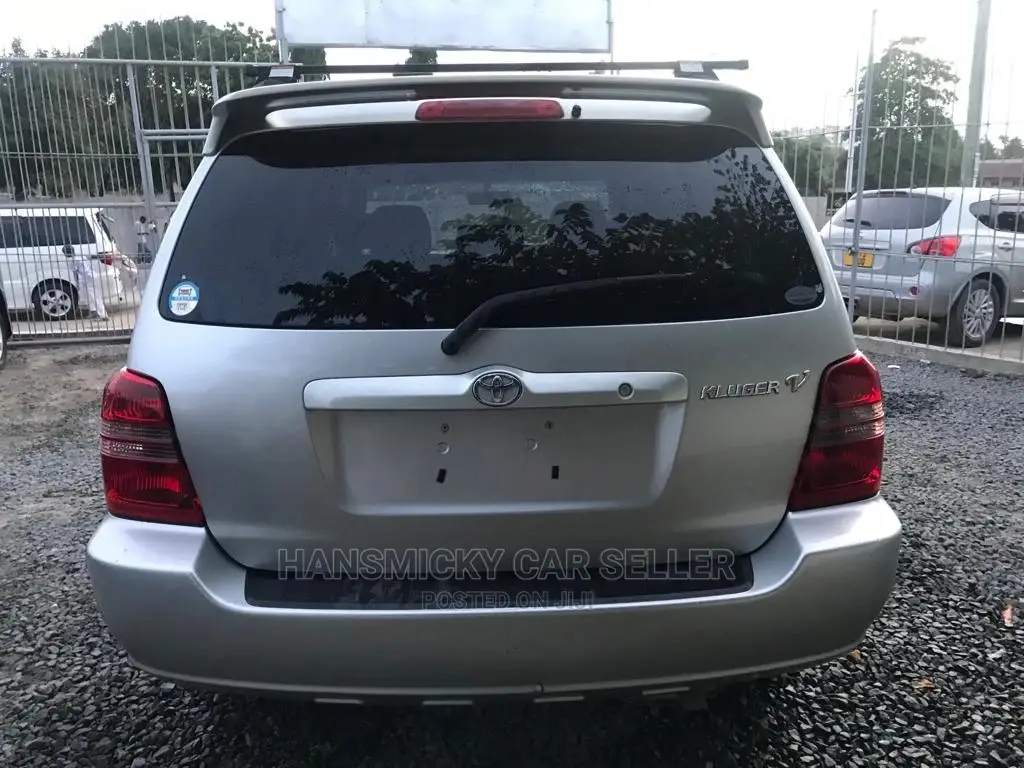 Toyota Kluger 2005 Silver