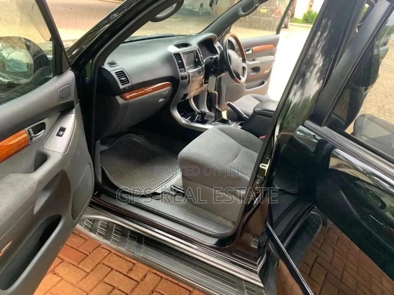 Toyota Land Cruiser Prado 2006 Black