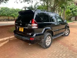 Toyota Land Cruiser Prado 2006 Black