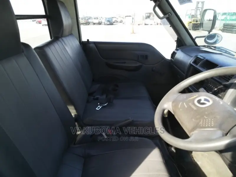 Mazda Bongo Van
