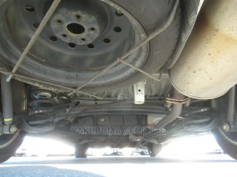 Toyota Alphard 2005 Pearl