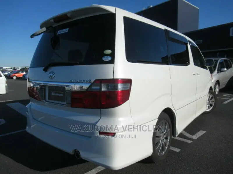Toyota Alphard 2005 Pearl
