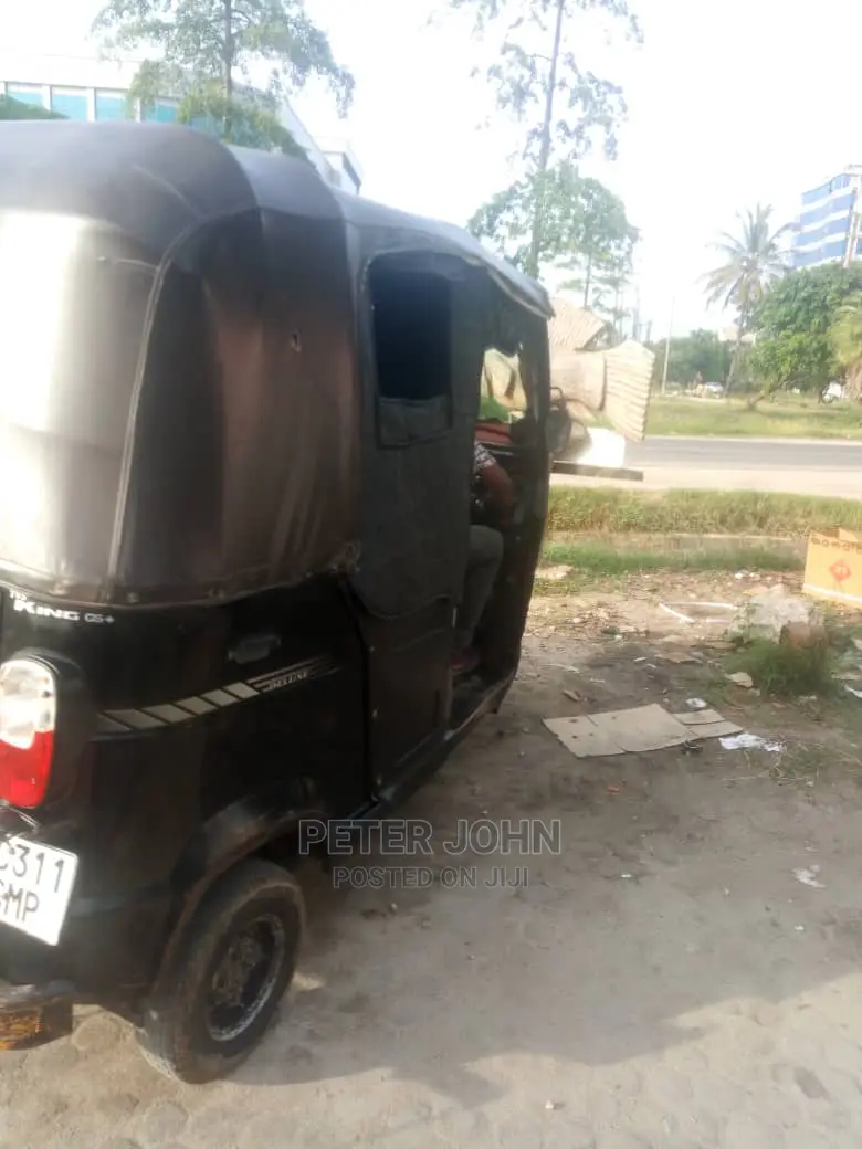 TVS 2021 Black
