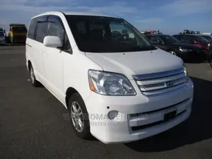 Toyota Noah 2005 Pearl