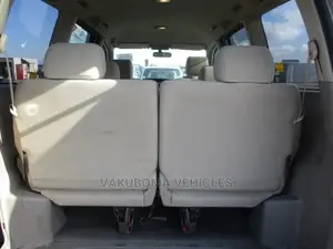 Toyota Noah 2005 Pearl