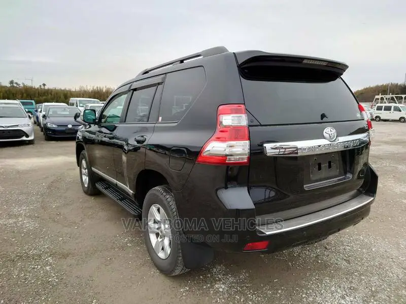 Toyota Land Cruiser Prado 2015 Black