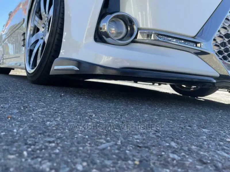 Toyota Mark X 2012 Pearl