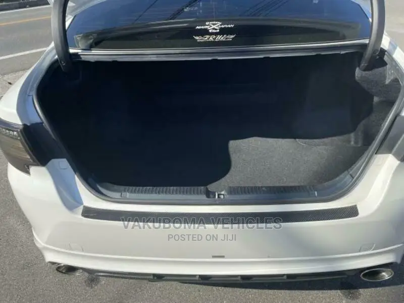 Toyota Mark X 2012 Pearl