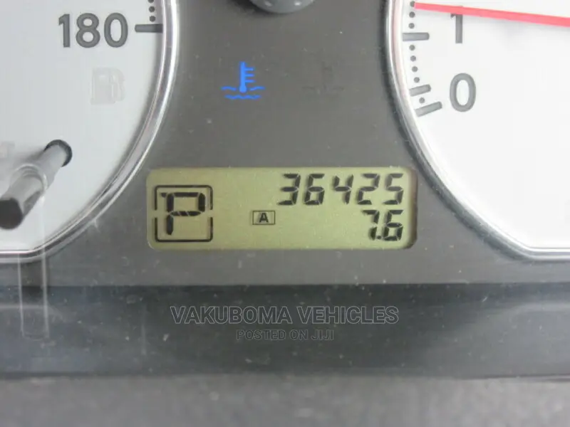 Nissan Wingroad 2006 Gray