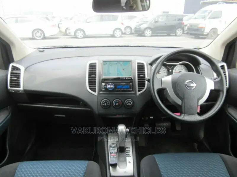 Nissan Wingroad 2006 Gray