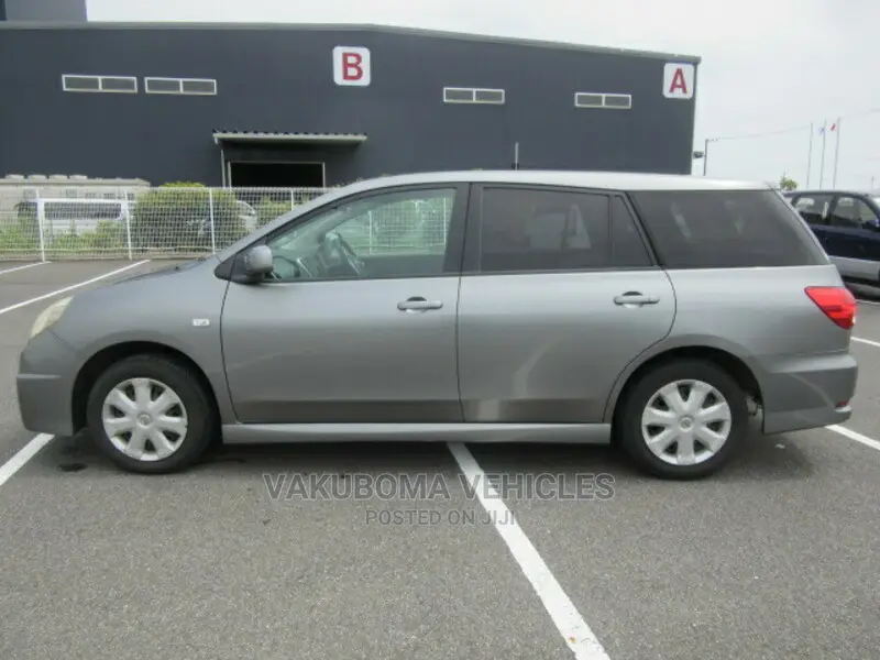 Nissan Wingroad 2006 Gray