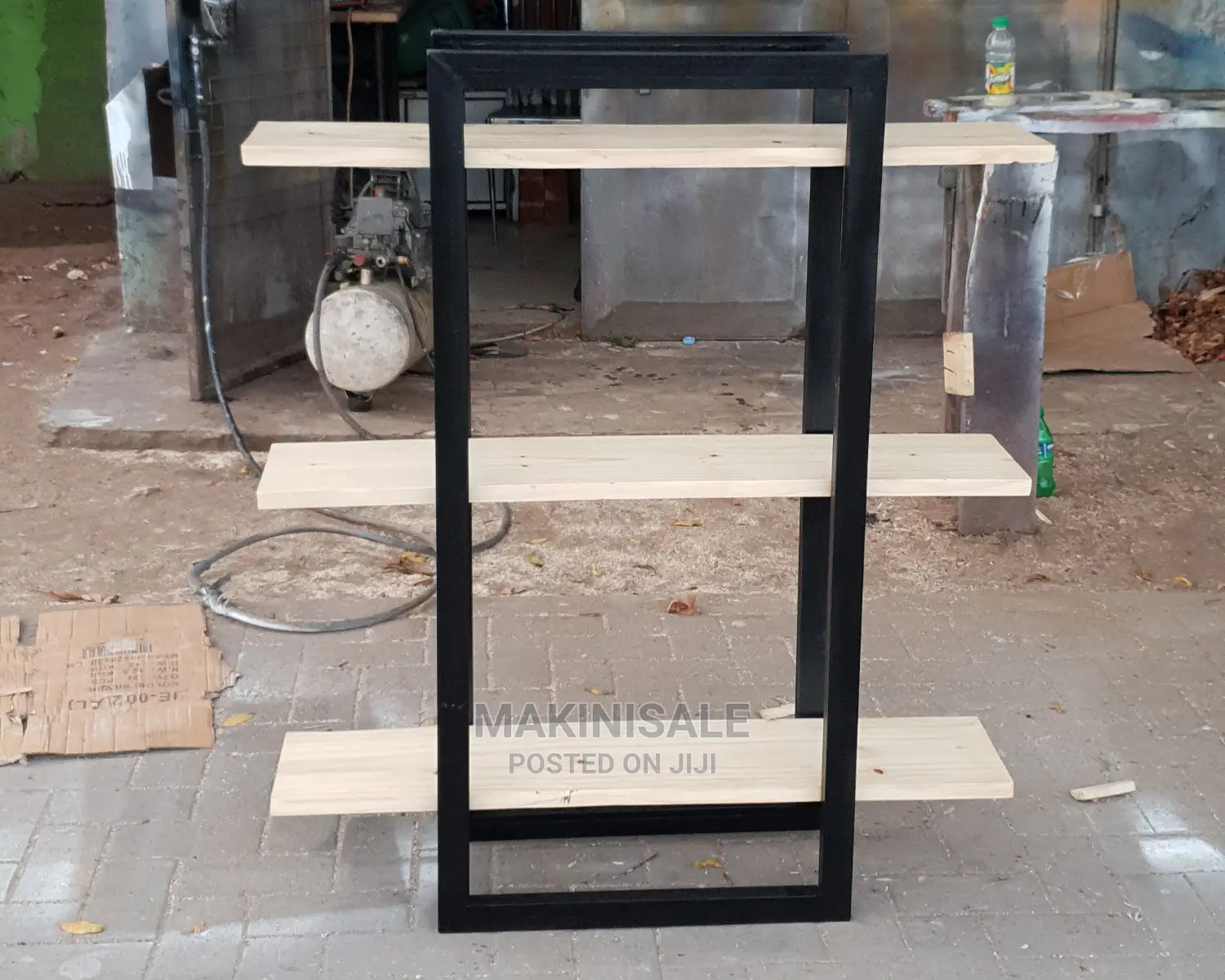 Shelf Nzuri Sana Simple