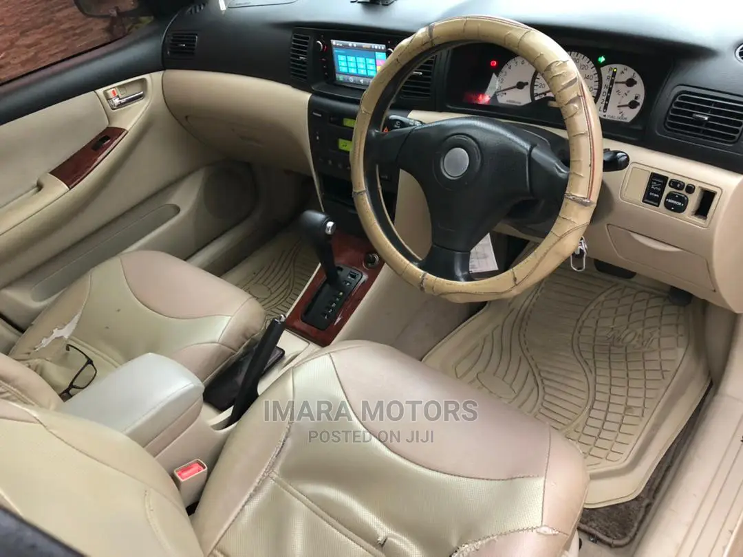 Toyota Corolla RunX 2003 Gold