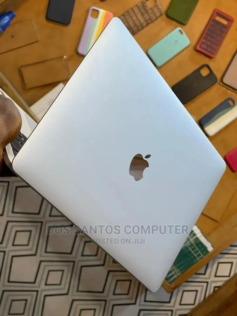 Laptop Apple MacBook 2017 8GB Intel Core I5 SSD 256GB