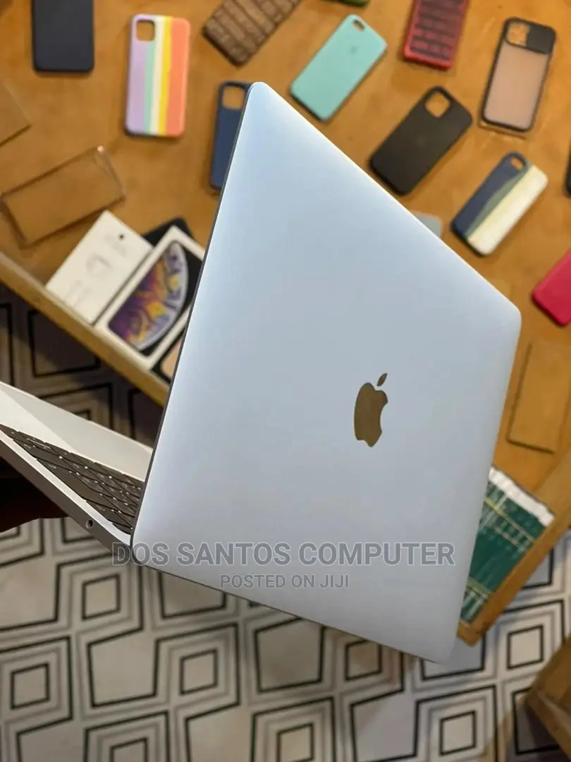 Laptop Apple MacBook 2017 8GB Intel Core I5 SSD 256GB