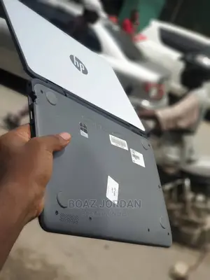 Laptop HP Pavilion X360 4GB Intel HDD 500GB