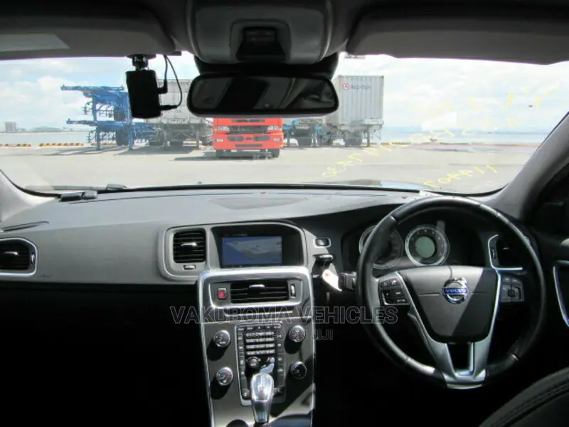 Volvo S60 2012 Silver
