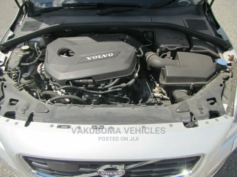 Volvo S60 2012 Silver