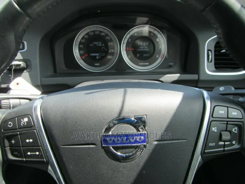 Volvo S60 2012 Silver