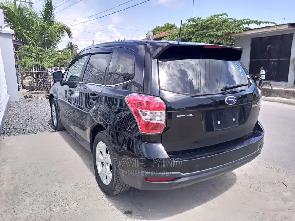 Subaru Forester 2012 Black