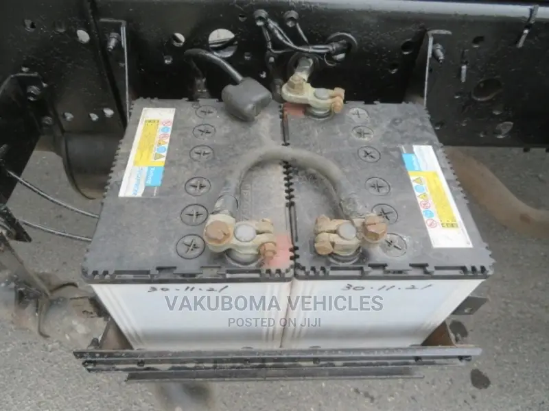 Isuzu Dump Truck