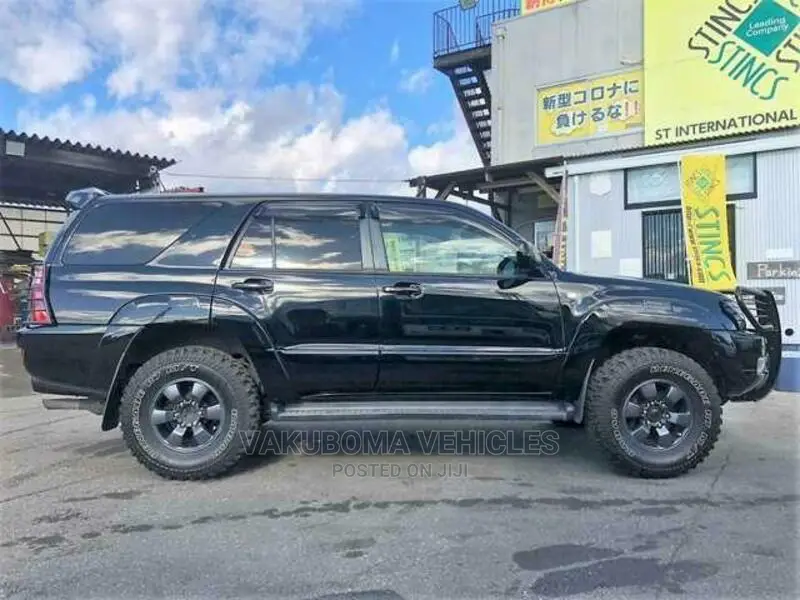 Toyota Hilux Surf 2005 Black