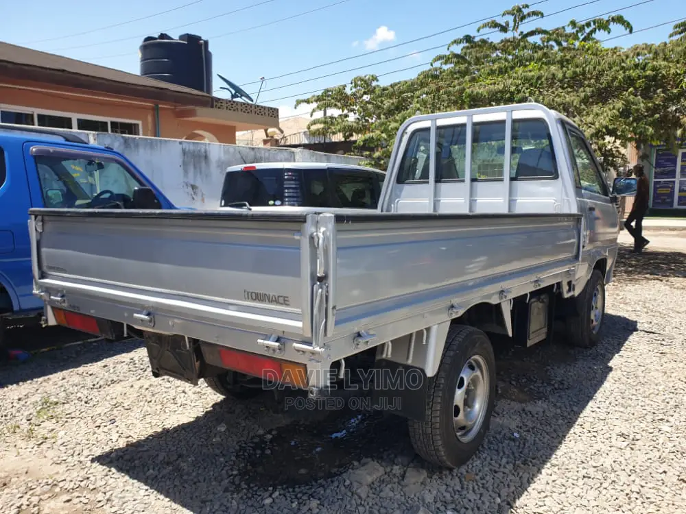 Toyota Townace 2003 Silver
