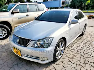 Toyota Crown 2005 Silver