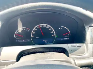 Toyota Crown 2005 Silver