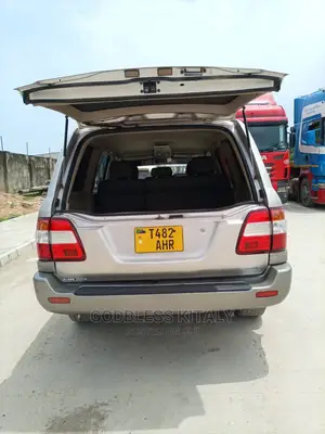 Toyota Land Cruiser 1999 Silver