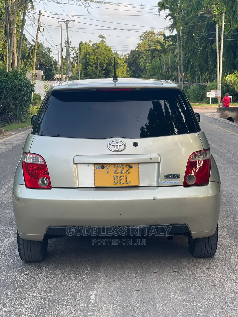 Toyota IST 2006 Gold