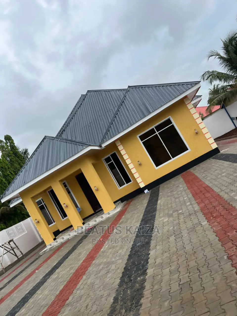Furnished 3bdrm Bungalow in Five Minites From for Sale