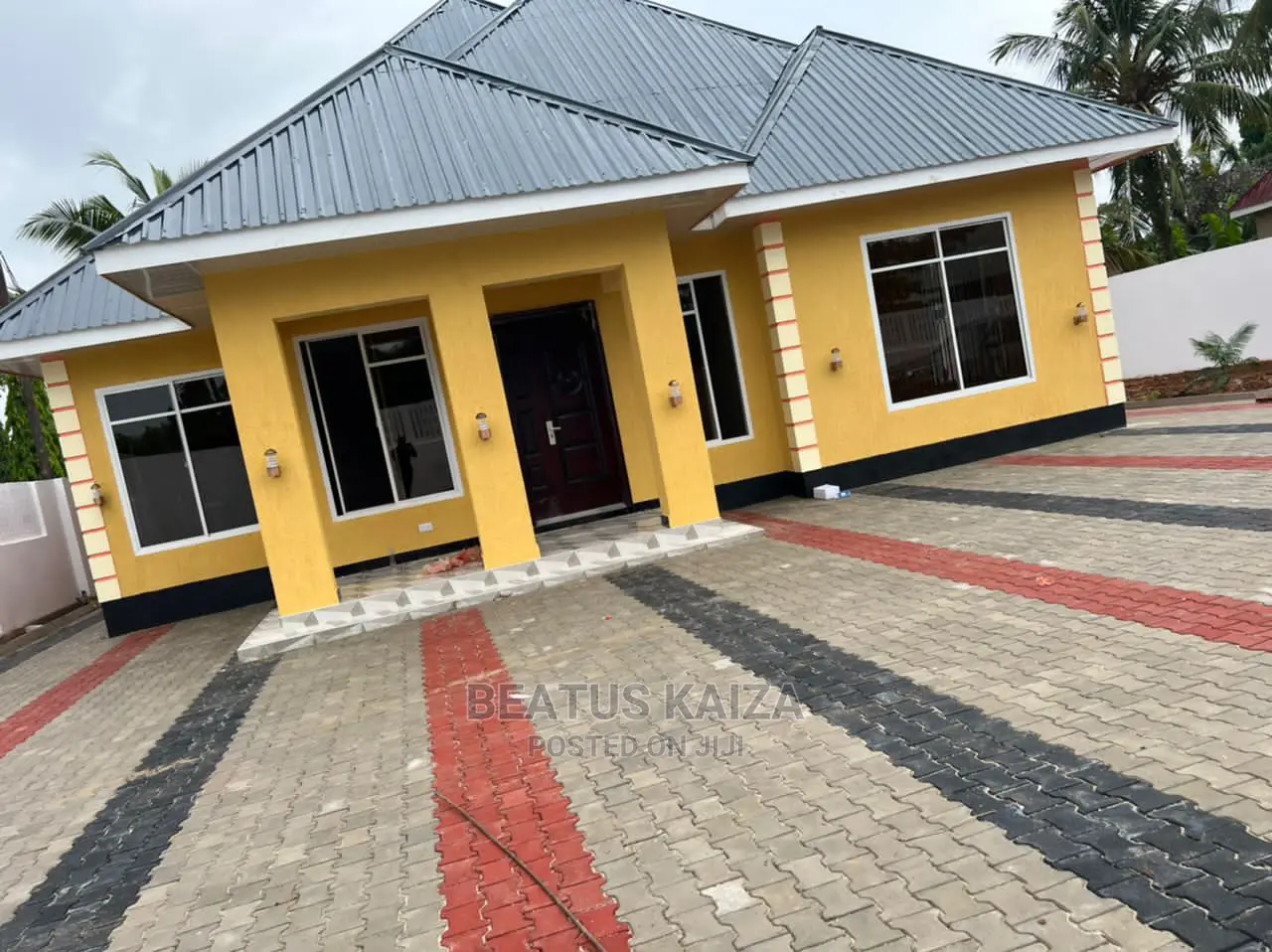 Furnished 3bdrm Bungalow in Five Minites From for Sale