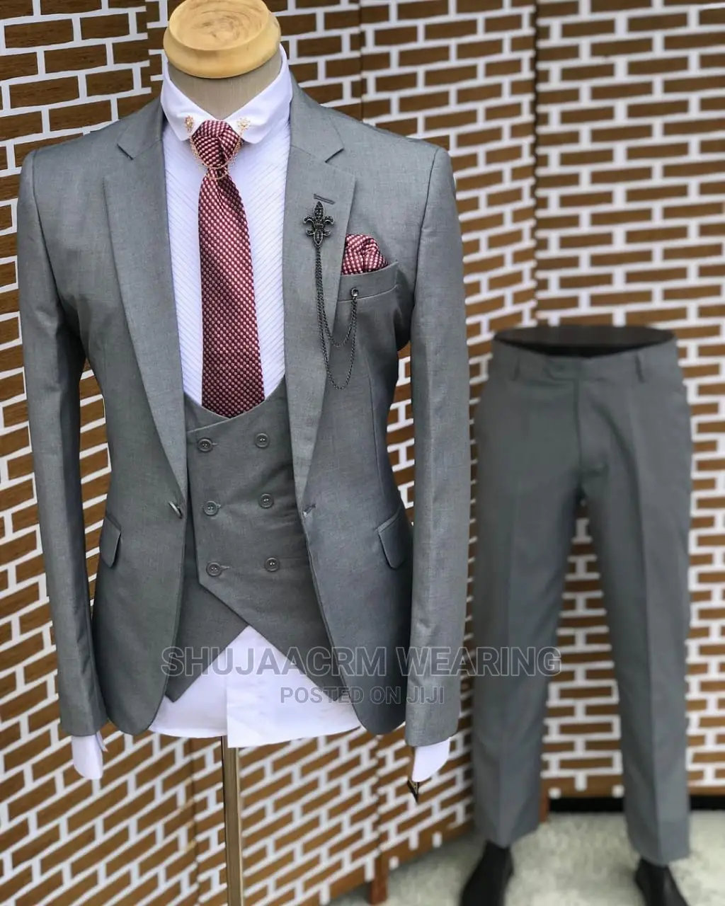 Male's Suits