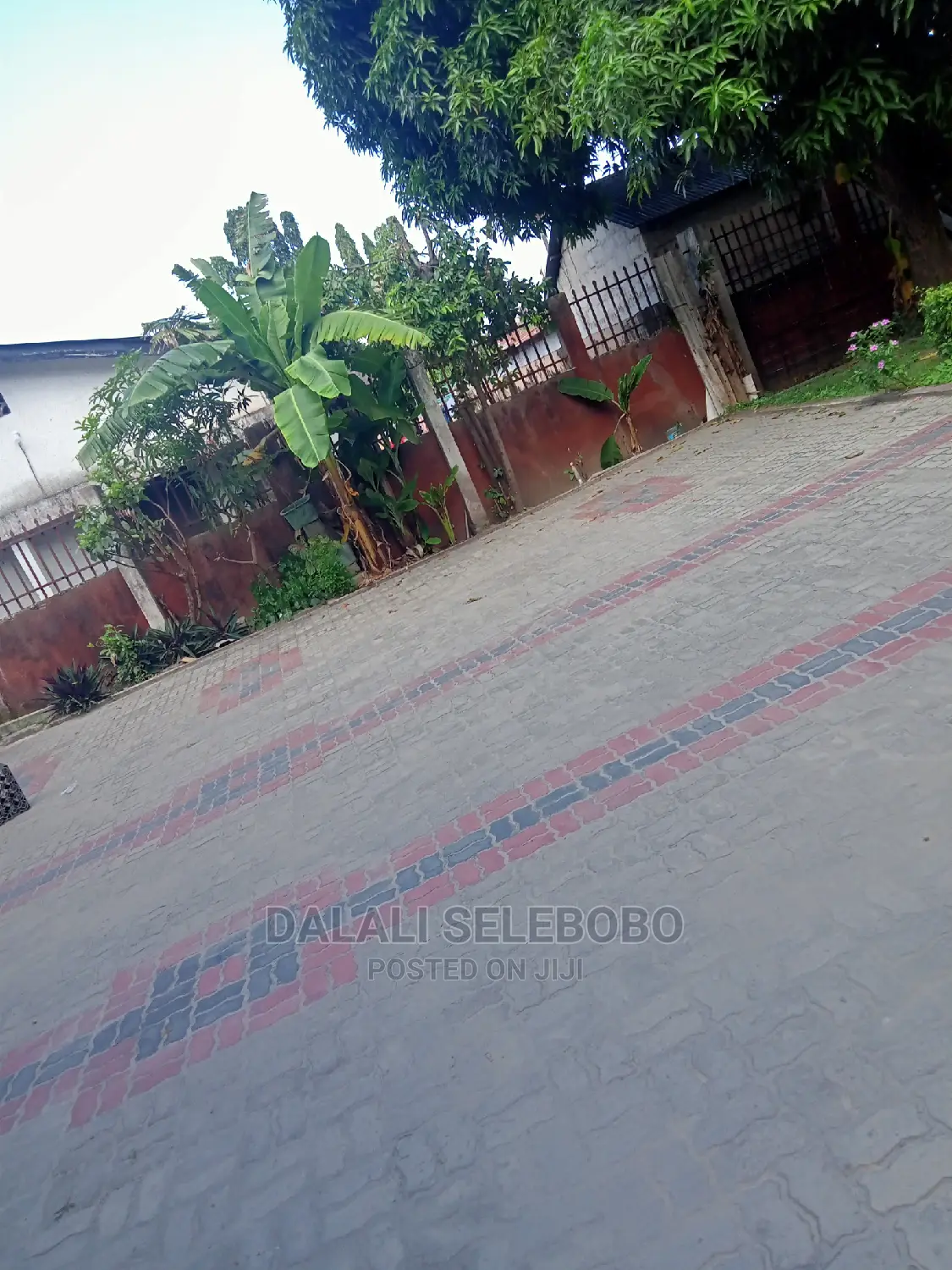 3bdrm Bungalow in Mwenge, Kinondoni for Rent