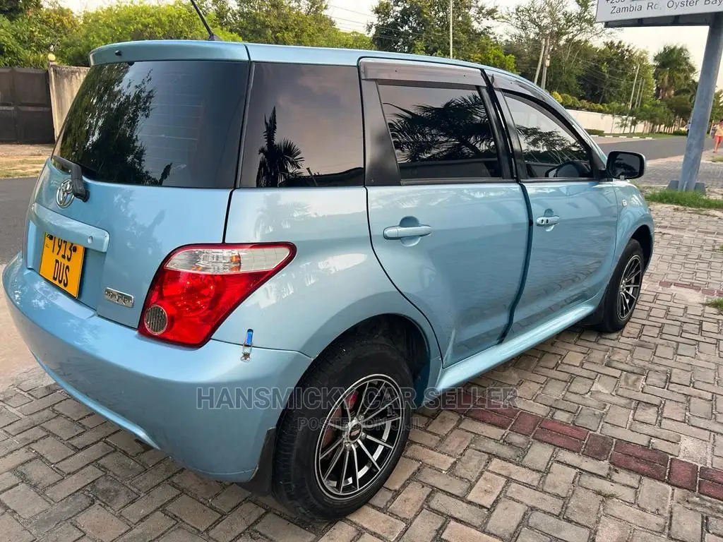 Toyota IST 2005 Blue