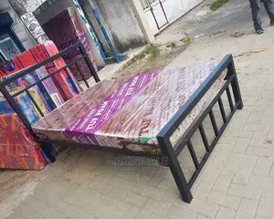 Godoro Nzuri Futi 4X6 Na Kitanda