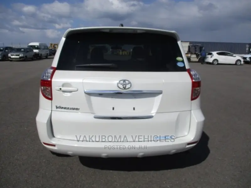 Toyota Vanguard 2008 Pearl